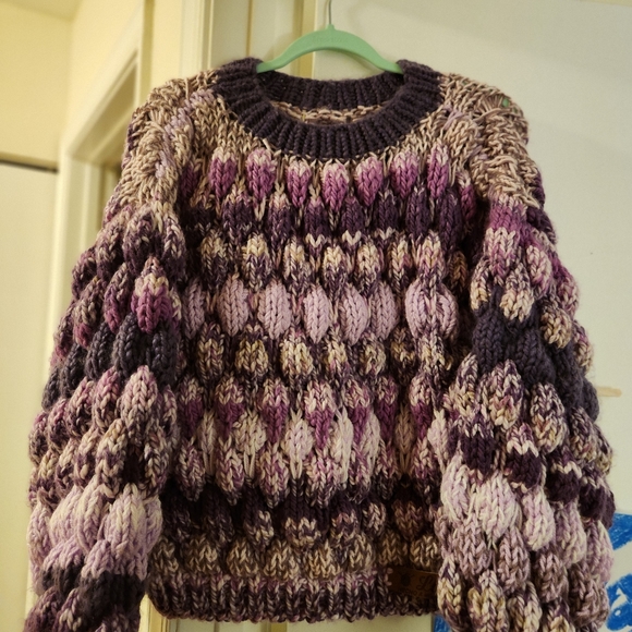Handknit sweater - Picture 2 of 2